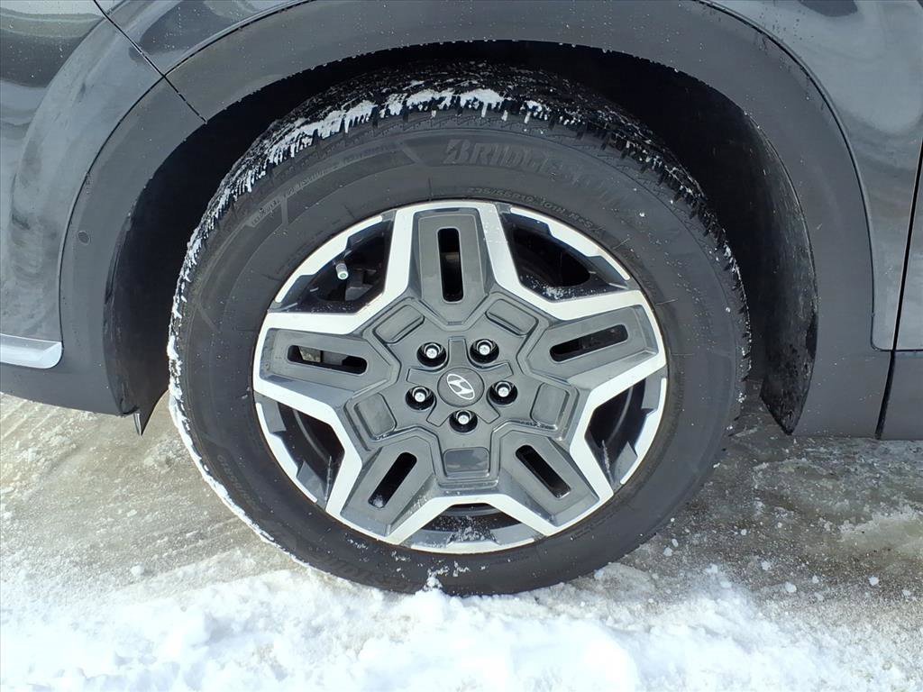 Used 2022 Hyundai Santa Fe Limited image 9