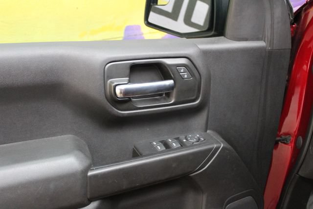 Used 2022 Chevrolet Silverado 1500 Custom w/ Safety Confidence Package RWD image 13