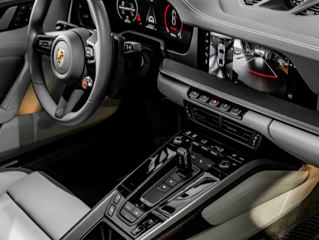 Certified 2025 Porsche 911 Carrera image 24
