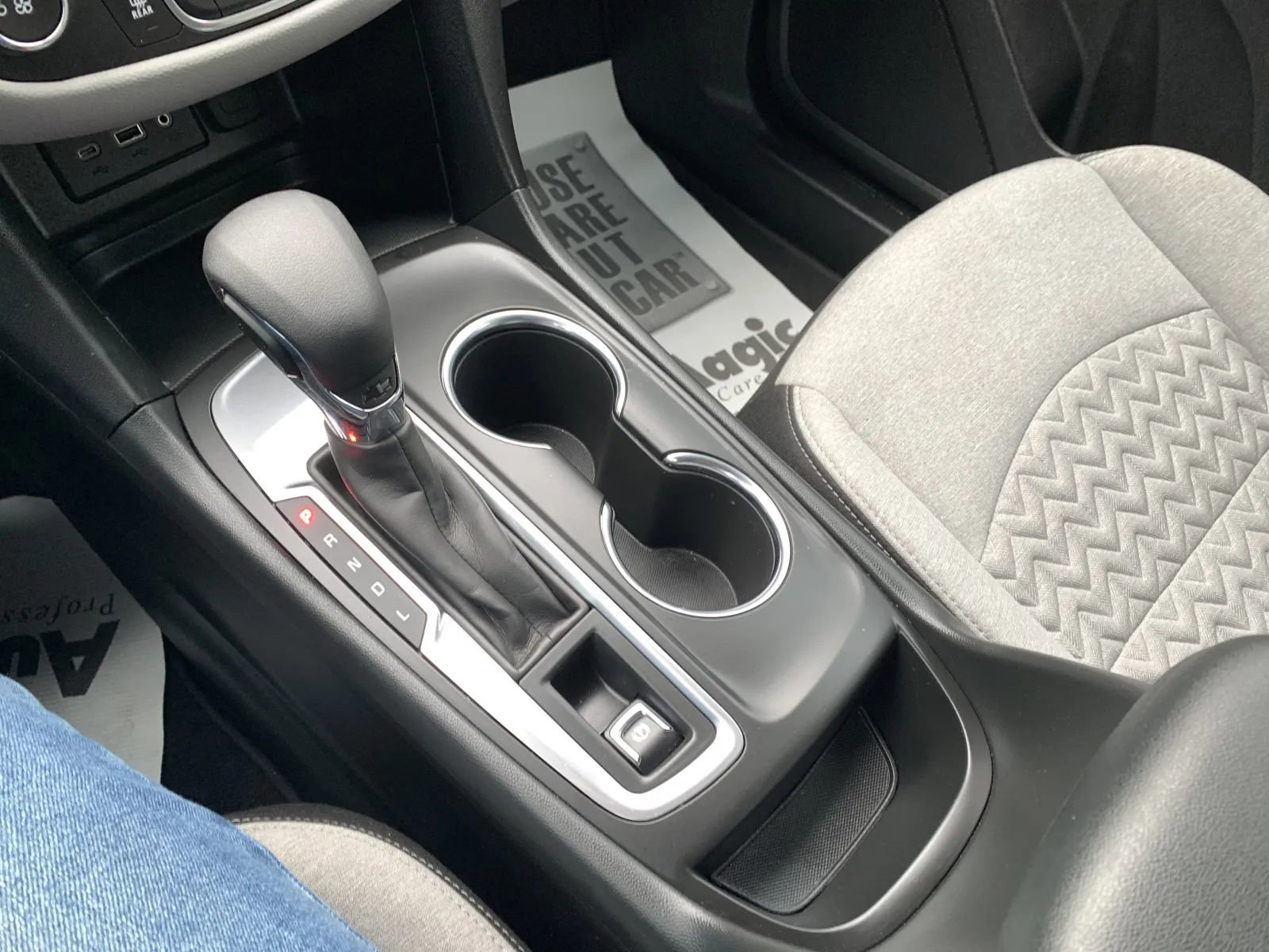 Used 2022 Chevrolet Equinox LS w/ Driver Confidence II Package image 17