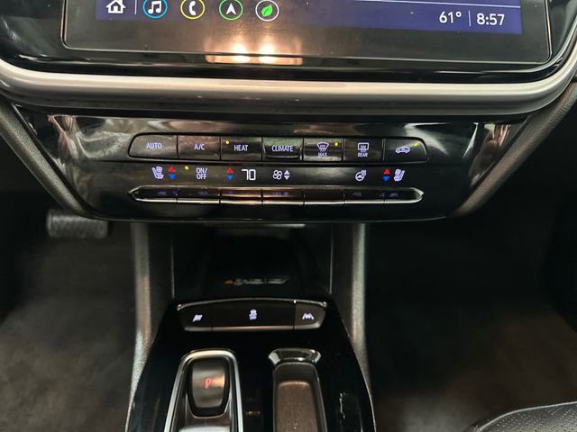 Used 2022 Chevrolet Bolt EUV Premier w/ Sun & Sound Package image 23