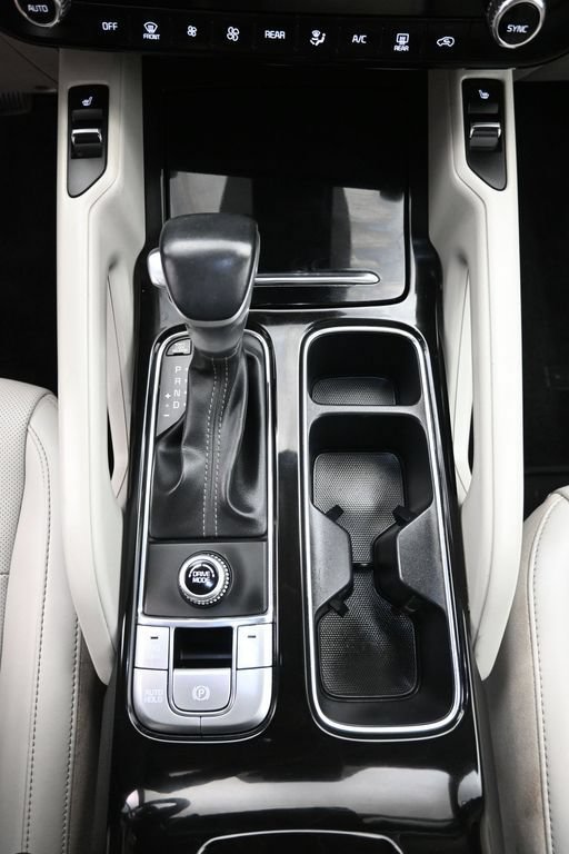 Used 2024 Kia Telluride S w/ S Sunroof Package FWD image 23
