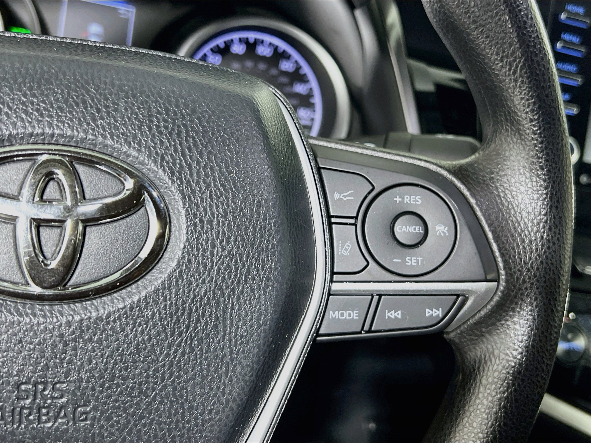 Used 2024 Toyota Camry LE w/ Convenience Package FWD image 20