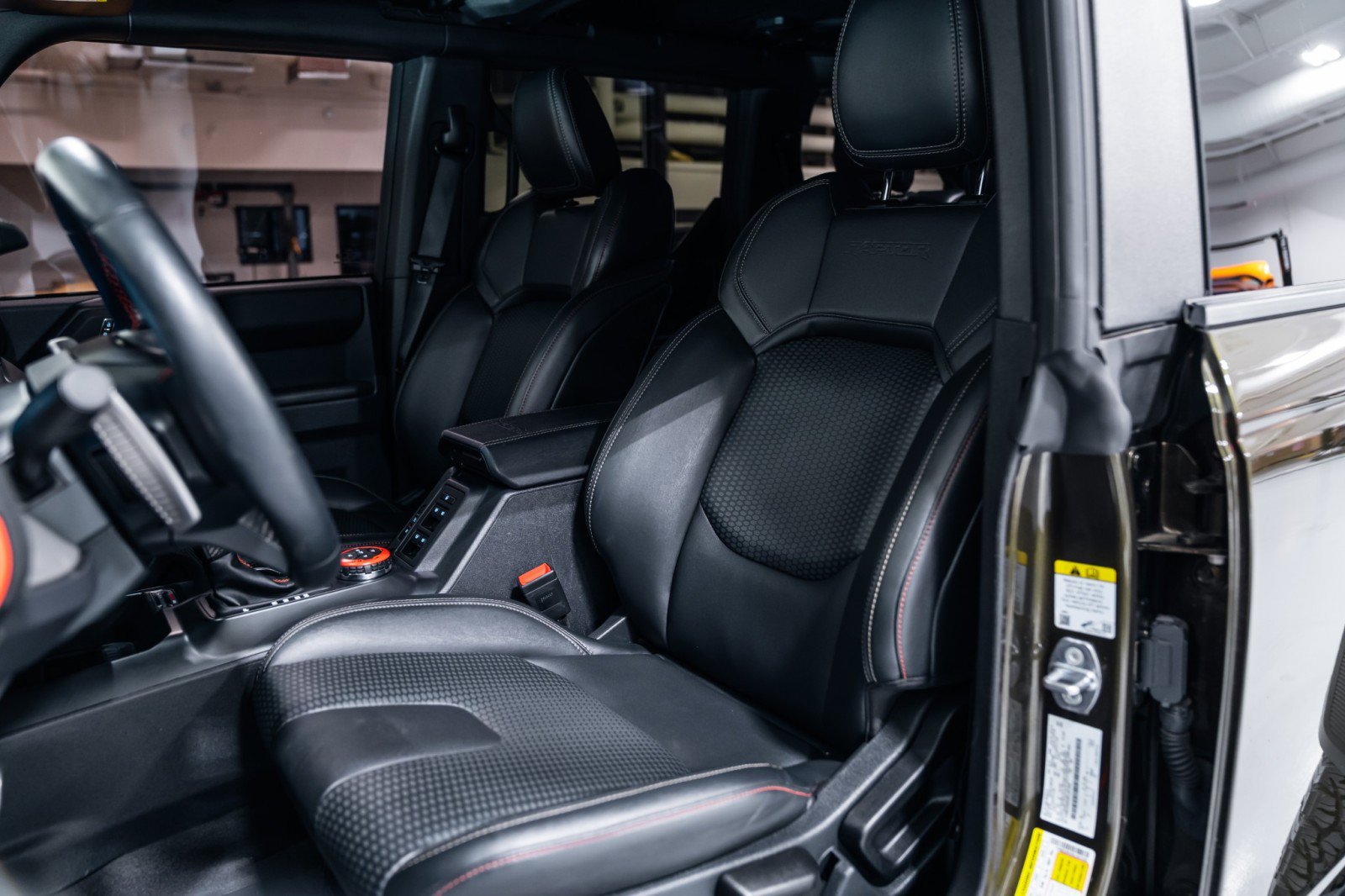 Used 2024 Ford Bronco Raptor w/ Interior Carbon Fiber Pack 6 image 11