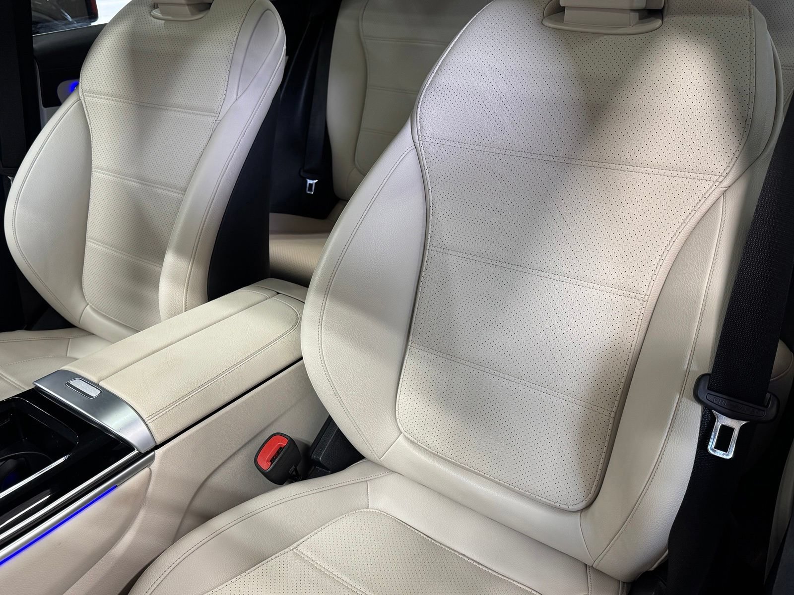 Used 2023 Mercedes-Benz GLC 300 4MATIC image 31