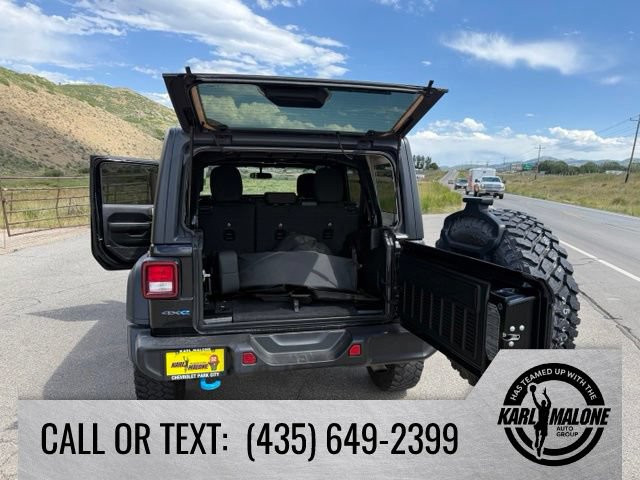 Used 2023 Jeep Wrangler Unlimited w/ Cold Weather Group AWD/4WD image 30