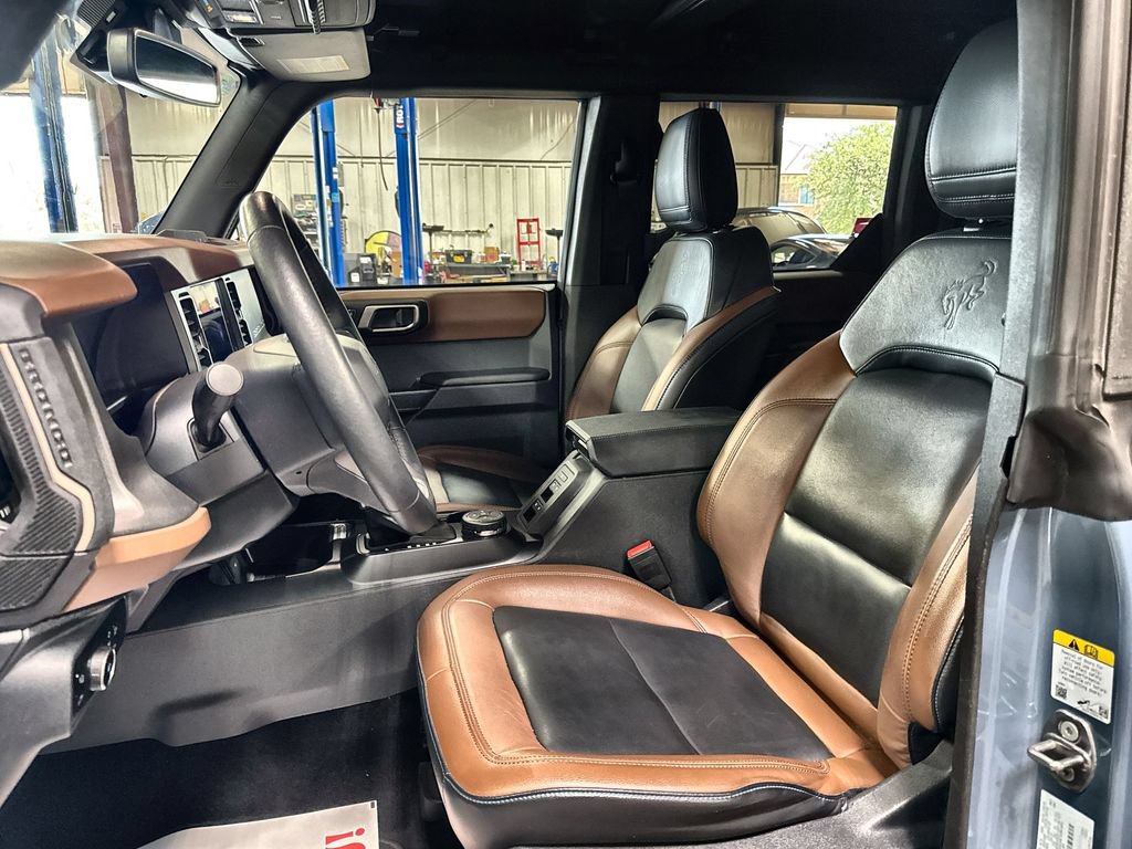 Used 2024 Ford Bronco Outer Banks AWD/4WD image 12