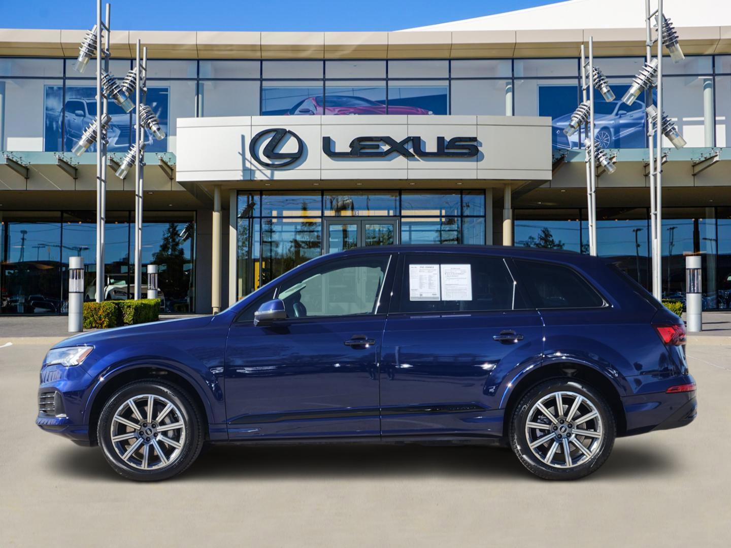 Used 2024 Audi Q7 2.0T Premium Plus image 3