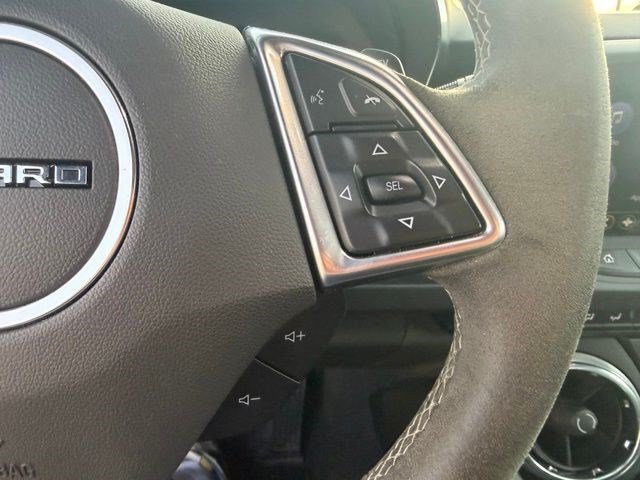 Used 2020 Chevrolet Camaro SS RWD image 18