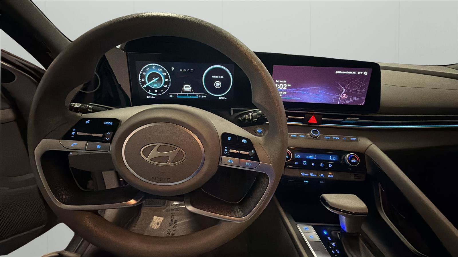 Certified 2024 Hyundai Elantra SEL FWD image 20