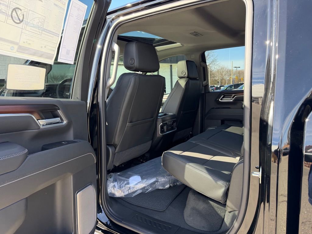 New 2026 GMC Sierra 2500 Denali w/ Denali Reserve Package image 18