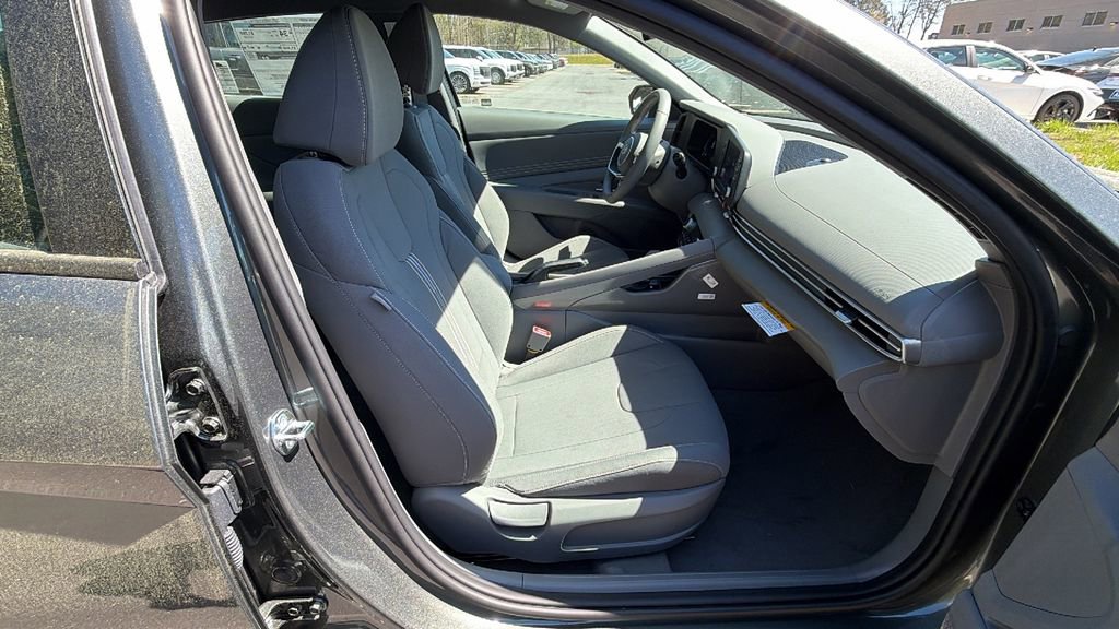 New 2026 Hyundai Elantra Sport image 13