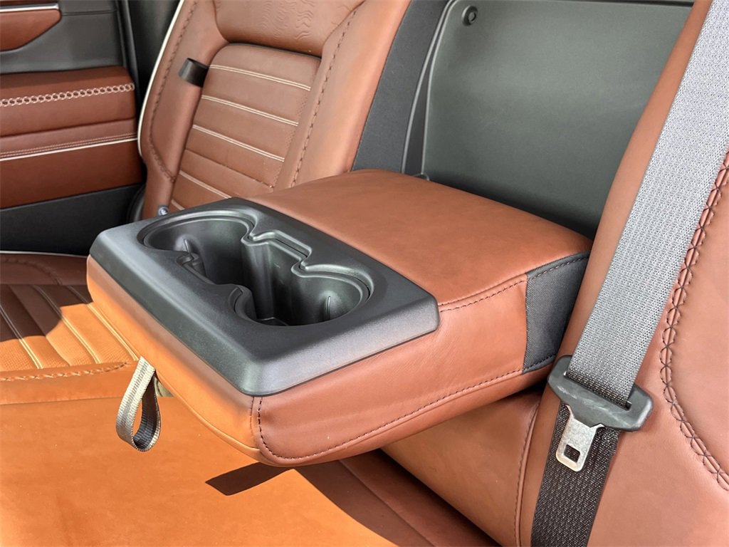 Used 2024 GMC Sierra 3500 Denali Ultimate image 26