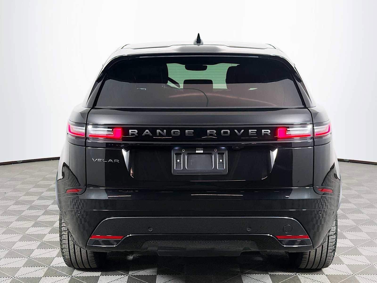 Used 2026 Land Rover Range Rover Velar Dynamic SE AWD/4WD image 6