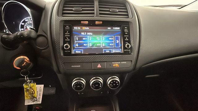 Used 2024 Mitsubishi Outlander Sport ES AWD/4WD image 23