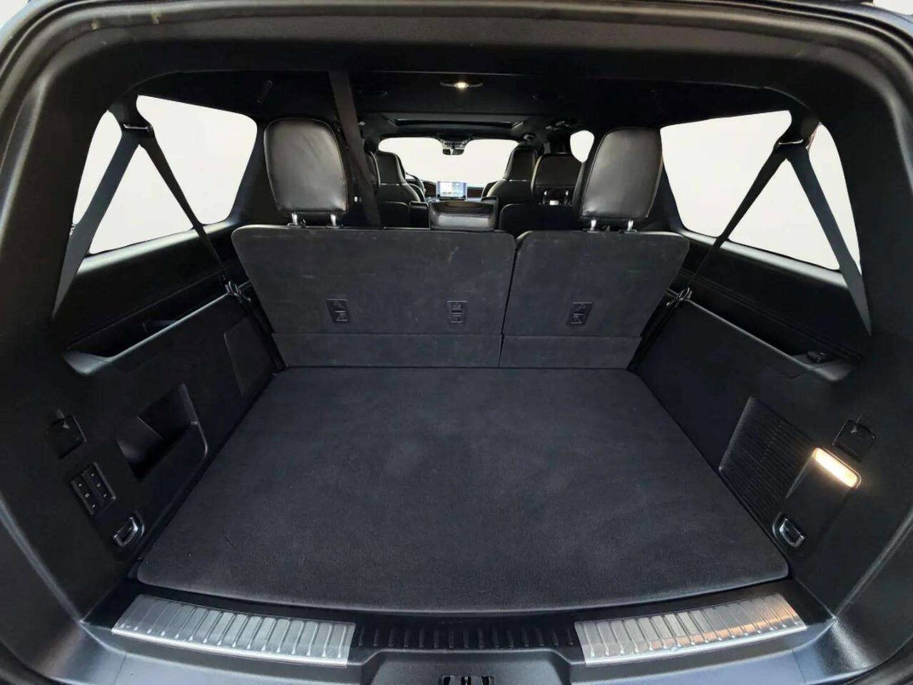 Used 2020 Lincoln Navigator L Reserve image 5