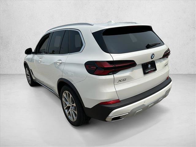 Used 2026 BMW X5 xDrive50e AWD/4WD image 5