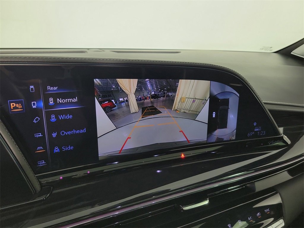 Used 2024 Cadillac Escalade V w/ Heavy-Duty Trailer Package image 29