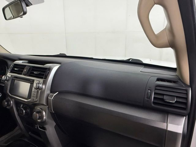Used 2016 Toyota 4Runner SR5 image 31