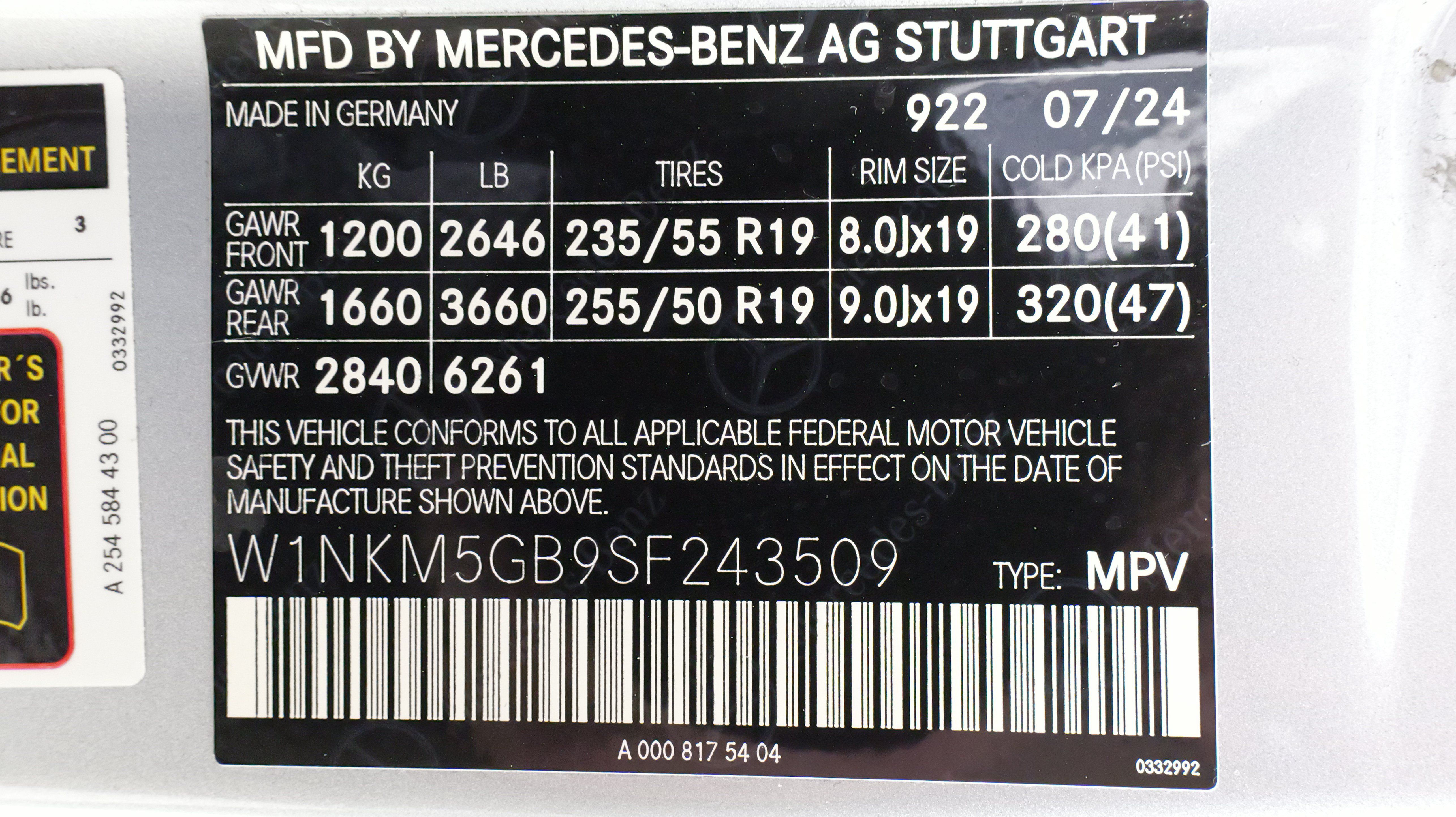 Used 2025 Mercedes-Benz GLC 350e 4MATIC image 70