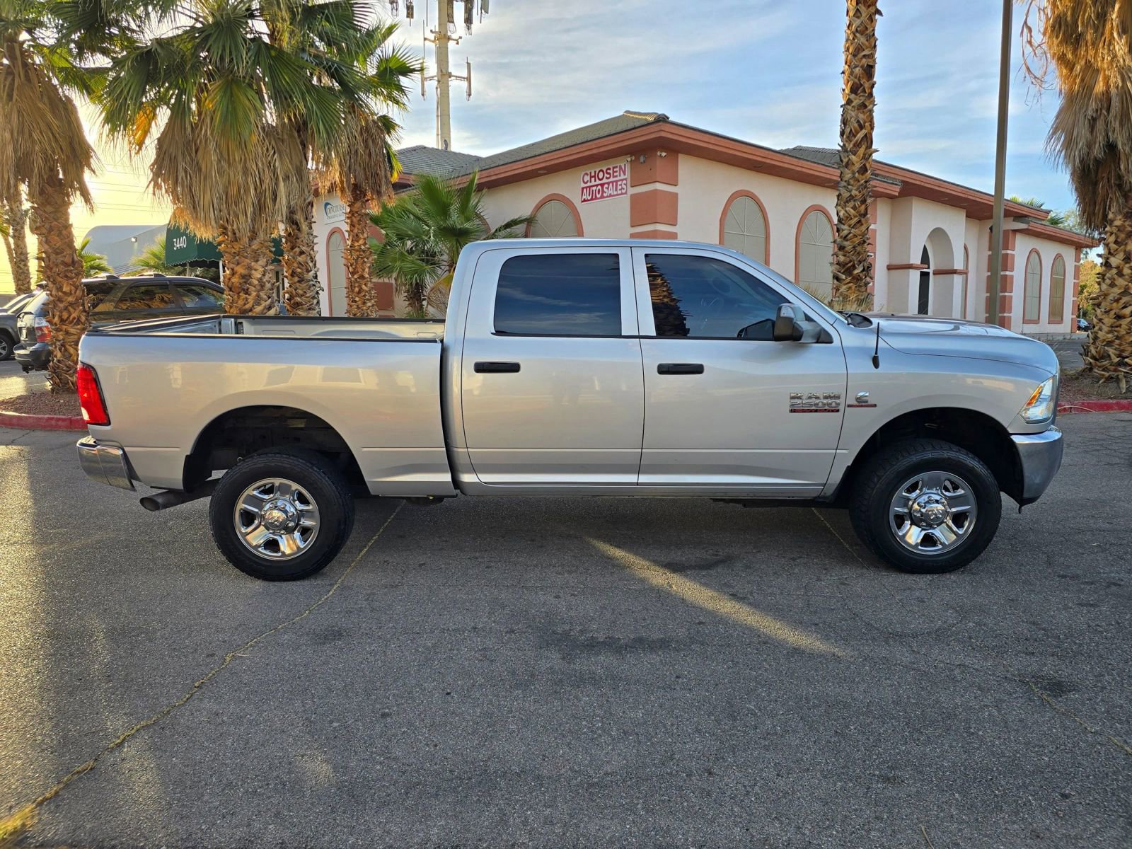 Used 2018 RAM 2500 Tradesman w/ Chrome Appearance Group AWD/4WD image 8