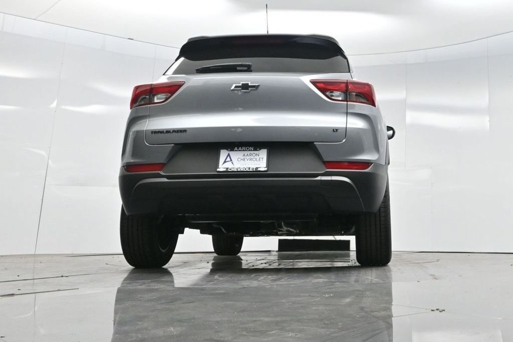 Used 2026 Chevrolet TrailBlazer LT w/ Midnight Edition FWD image 17