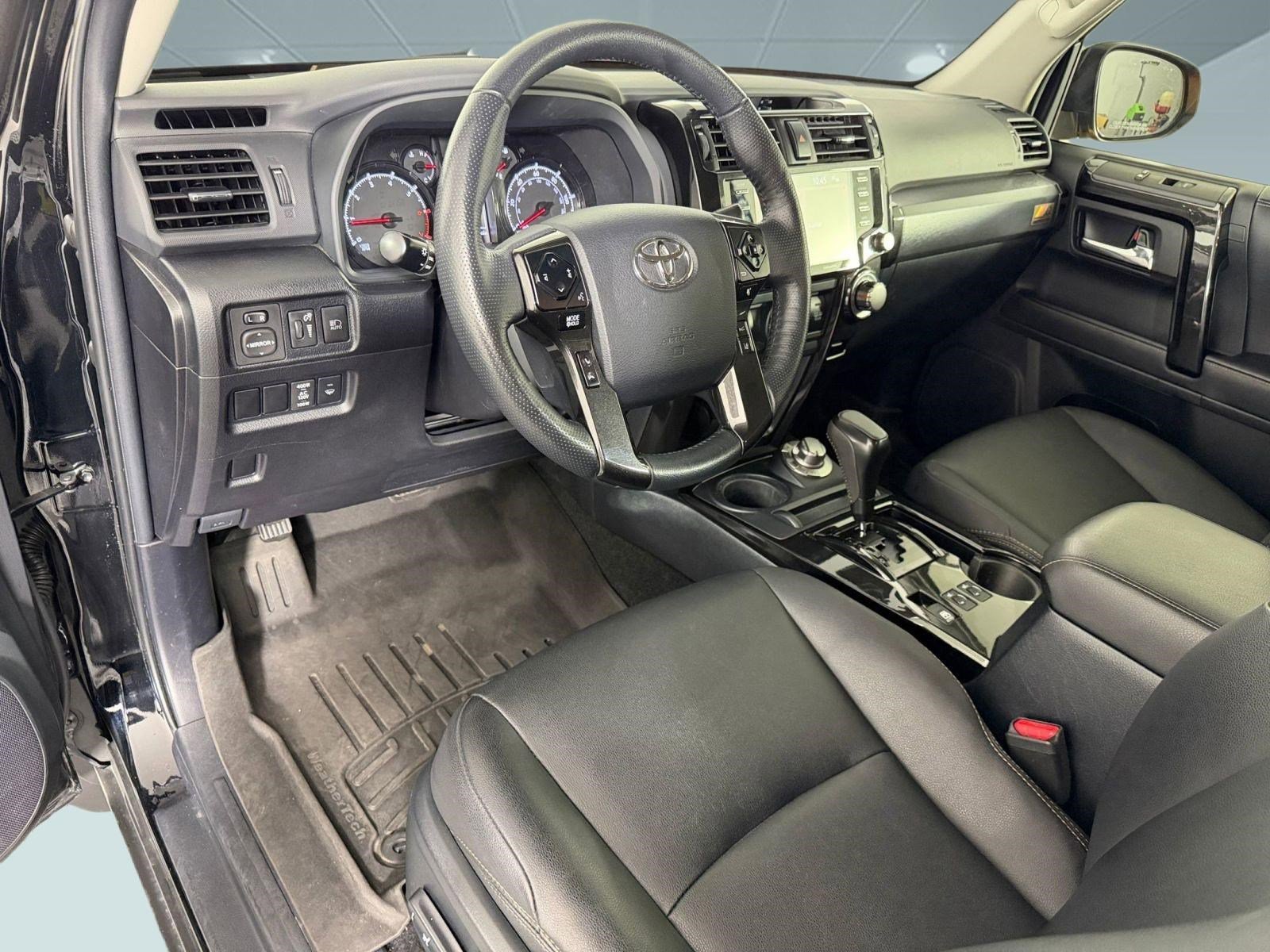 Used 2023 Toyota 4Runner 40th Anniversary SE AWD/4WD image 4
