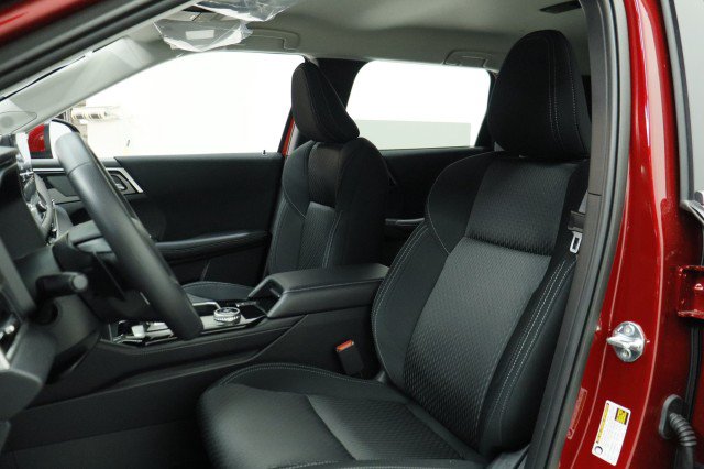 New 2026 Mitsubishi Outlander ES FWD image 7