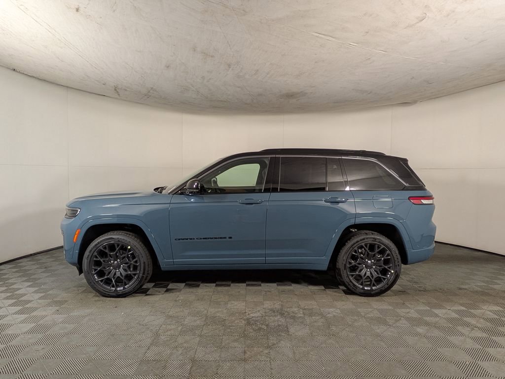 New 2026 Jeep Grand Cherokee Summit AWD/4WD image 3