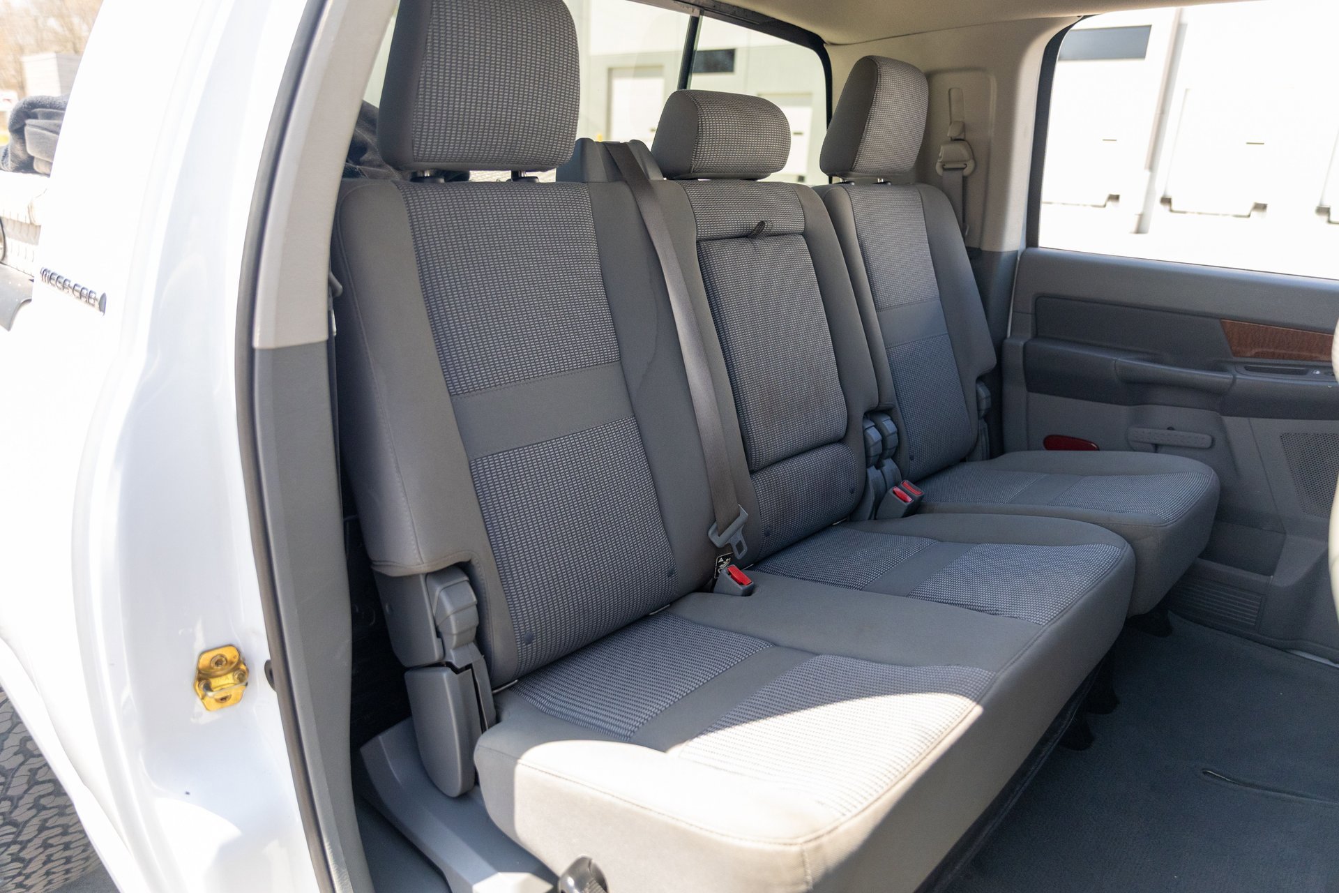 Used 2006 Dodge Ram 2500 Truck SLT w/ Light Group image 37