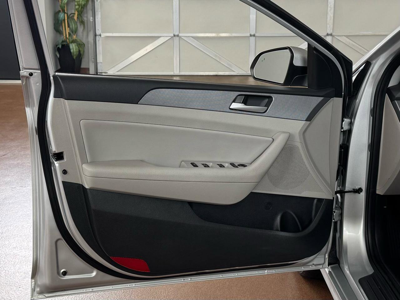 Used 2018 Hyundai Sonata SEL FWD image 14