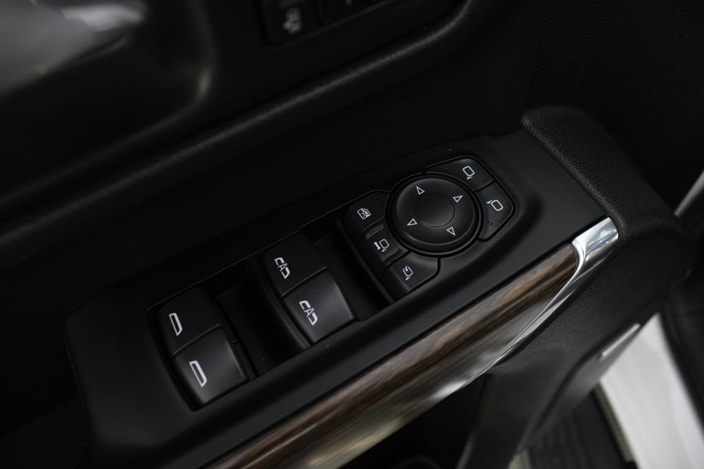 Used 2023 Chevrolet Silverado 3500 High Country AWD/4WD image 17