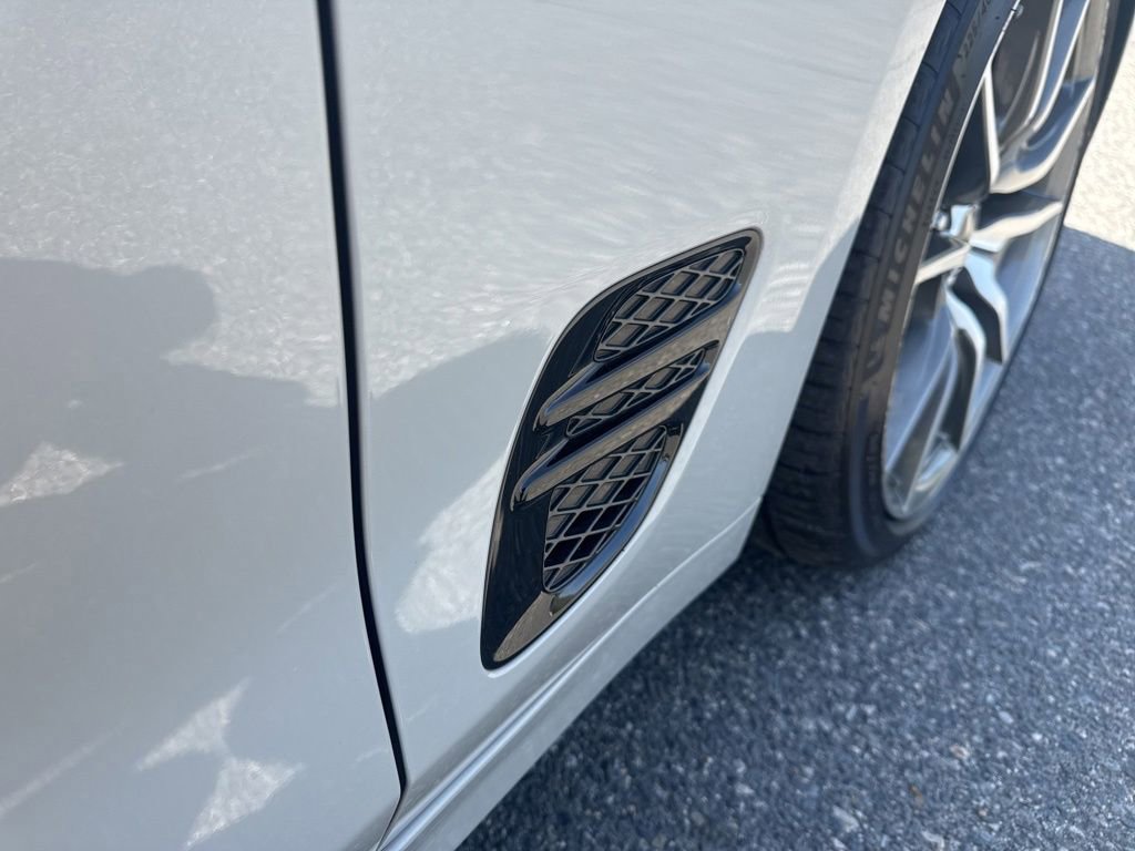 Used 2025 Genesis G70 2.5T AWD/4WD image 17