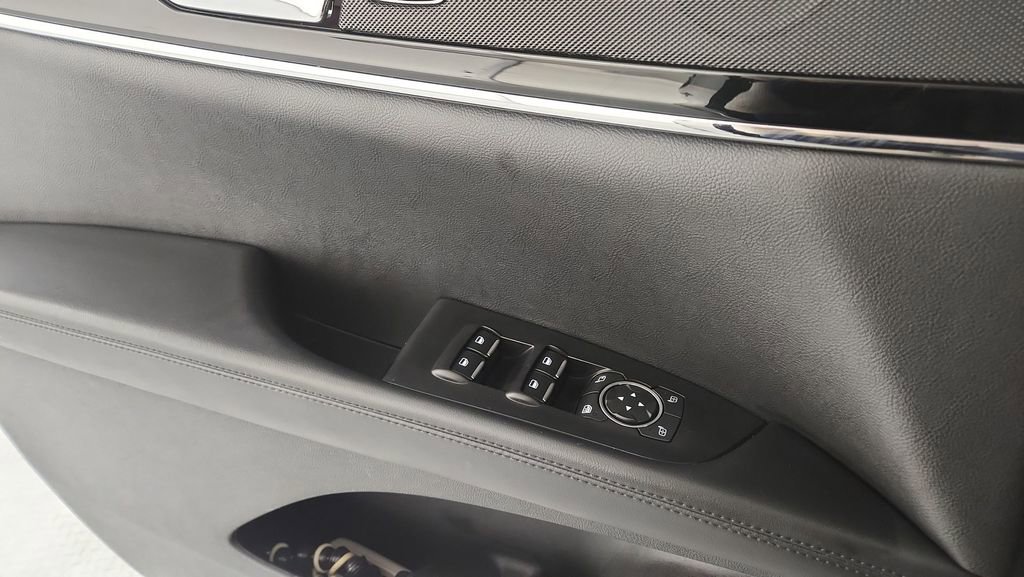 Used 2022 Lincoln Nautilus Reserve image 16