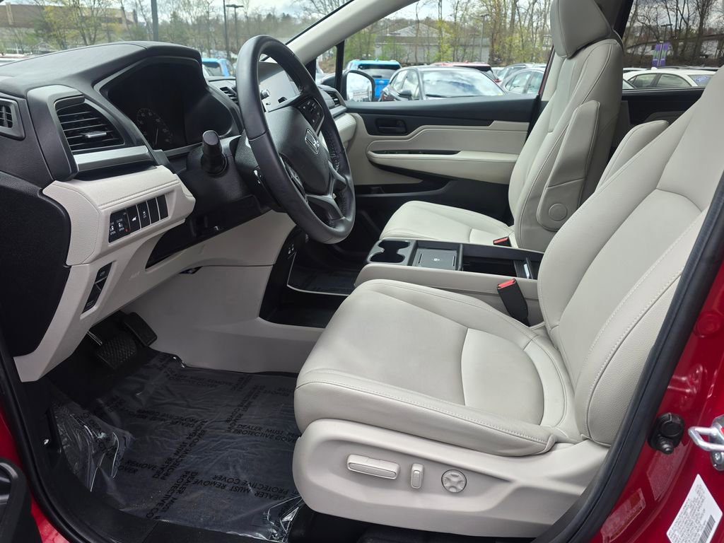 Used 2025 Honda Odyssey EX-L image 16