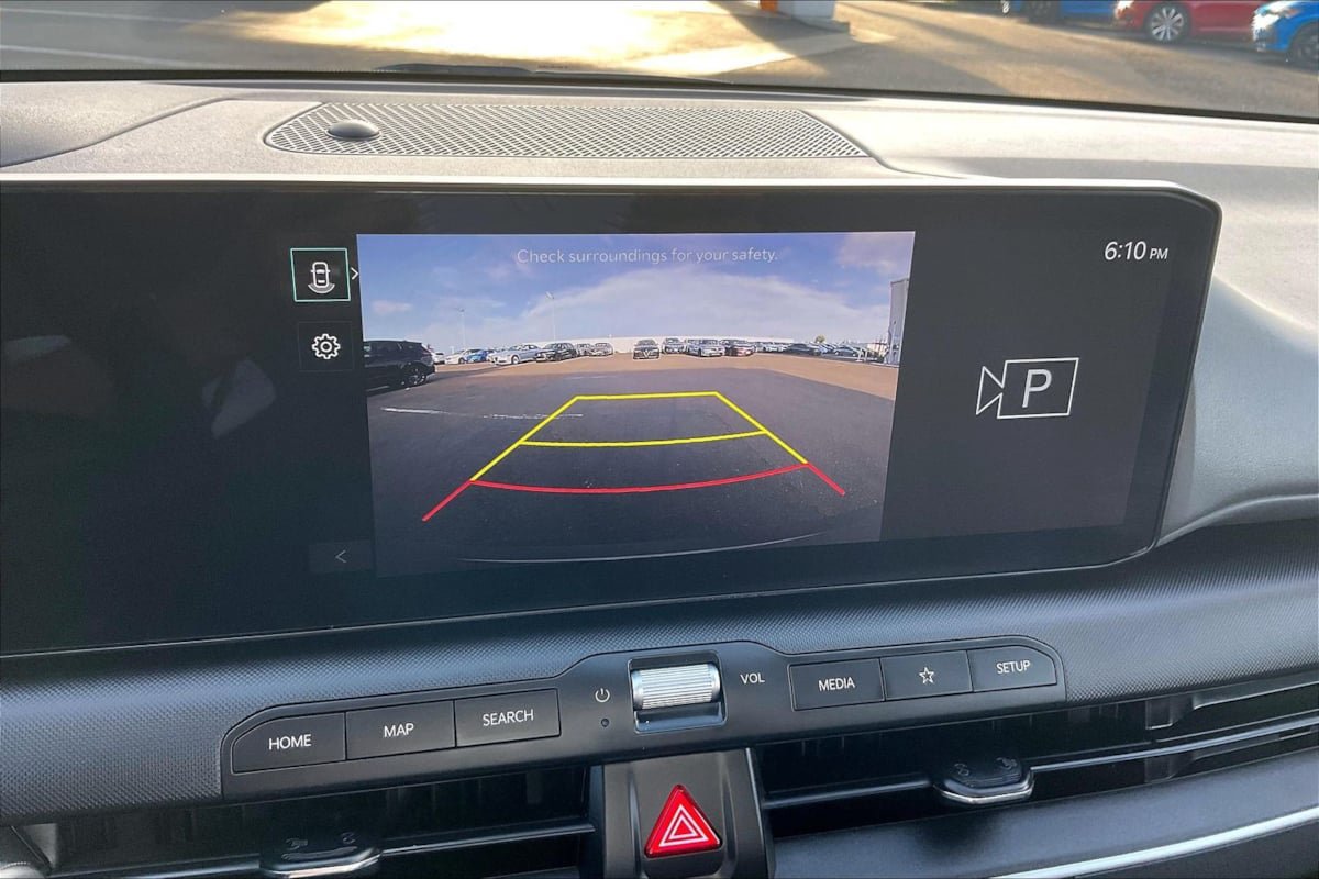 Used 2025 Kia K4 FWD image 18