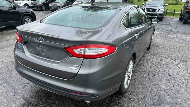 Used 2013 Ford Fusion SE image 25