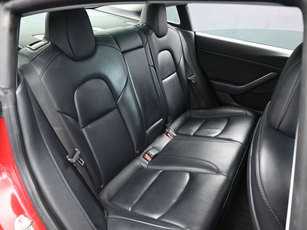 Used 2022 Tesla Model 3 Standard Range image 39