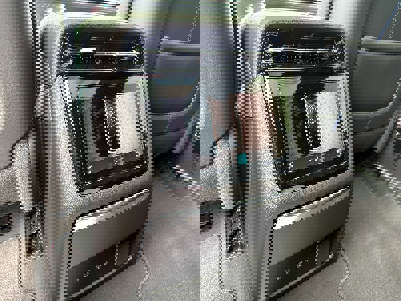 New 2025 Cadillac Escalade IQ Sport 1 w/ Smart Trailering package image 31