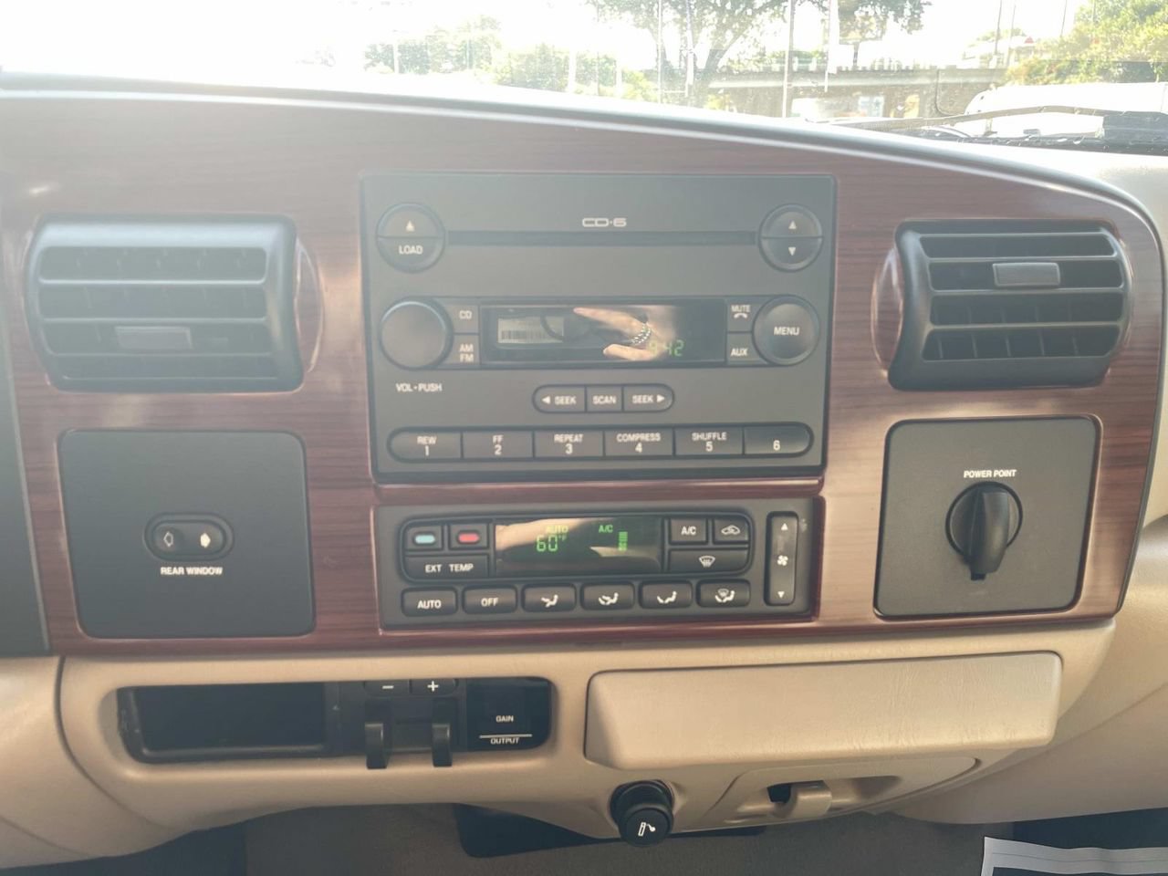 Used 2005 Ford F350 Lariat AWD/4WD image 27