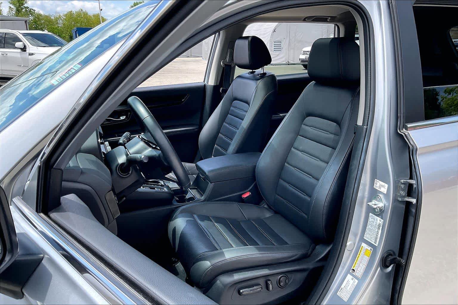 Used 2023 Honda CR-V EX-L image 8