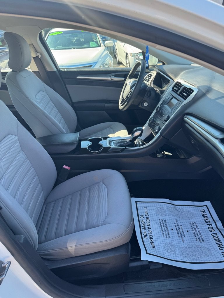 Used 2016 Ford Fusion S w/ Equipment Group 101A FWD image 9