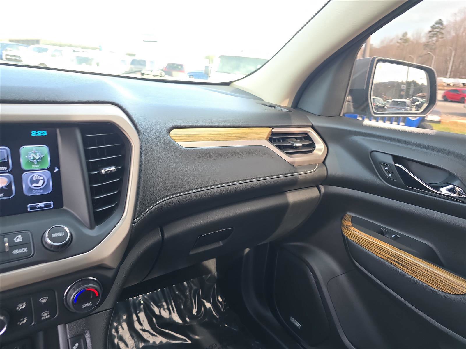 Used 2019 GMC Acadia Denali w/ Technology Package image 25