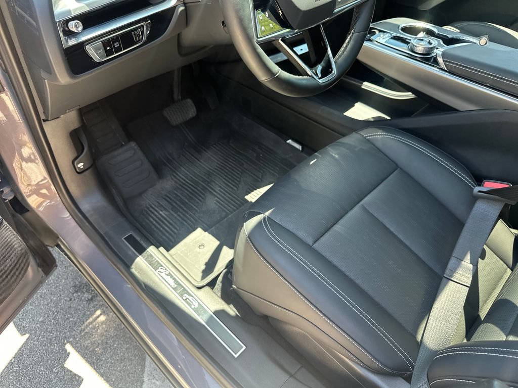 Certified 2025 Cadillac Lyriq Luxury w/ LPO, Floor Liner Package AWD/4WD image 23