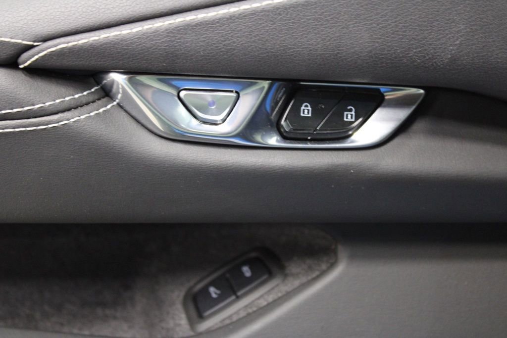 Used 2021 Chevrolet Corvette Stingray Preferred Cpe w/ Battery Protection Package image 14