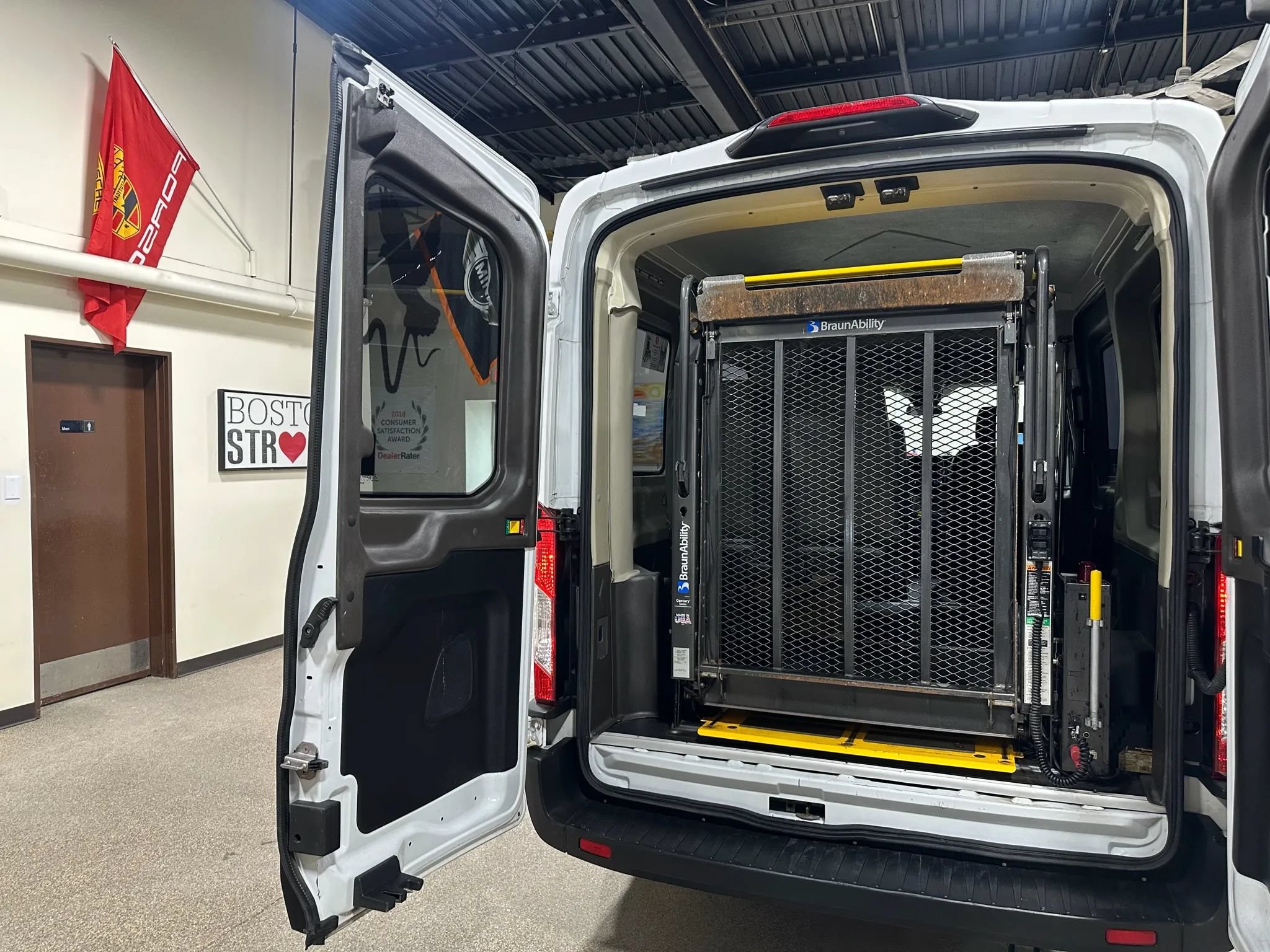 Used 2020 Ford Transit 150 Medium Roof RWD image 22