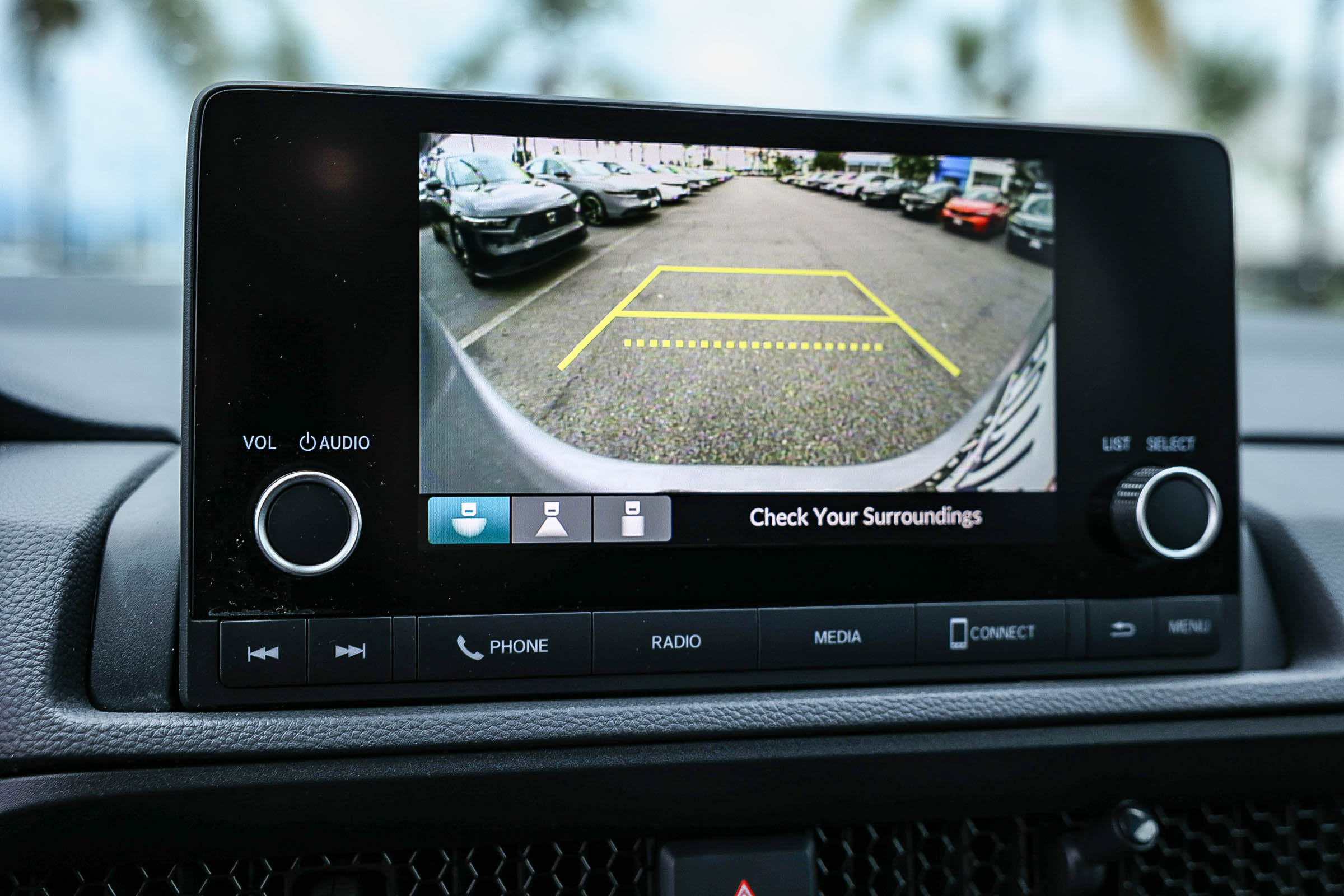 Used 2025 Honda CR-V LX image 6