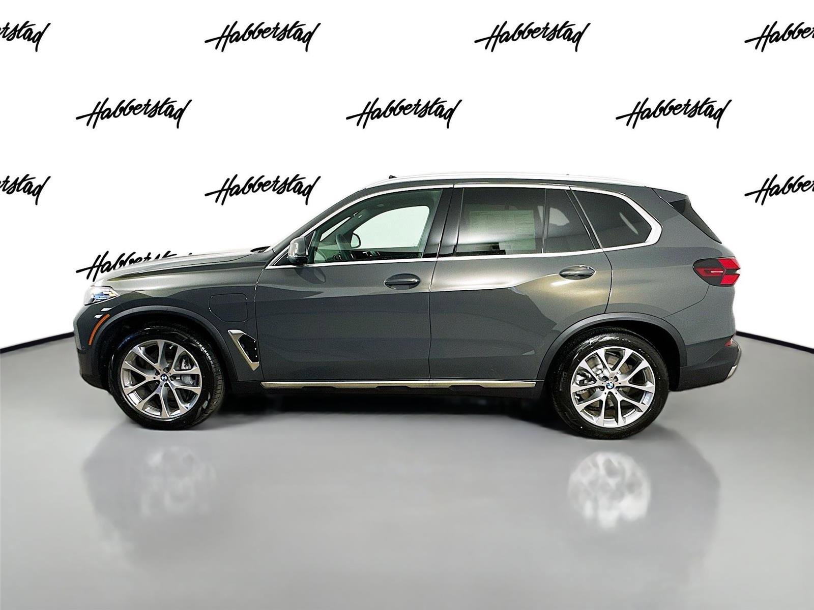New 2026 BMW X5 xDrive50e w/ Premium Package image 8