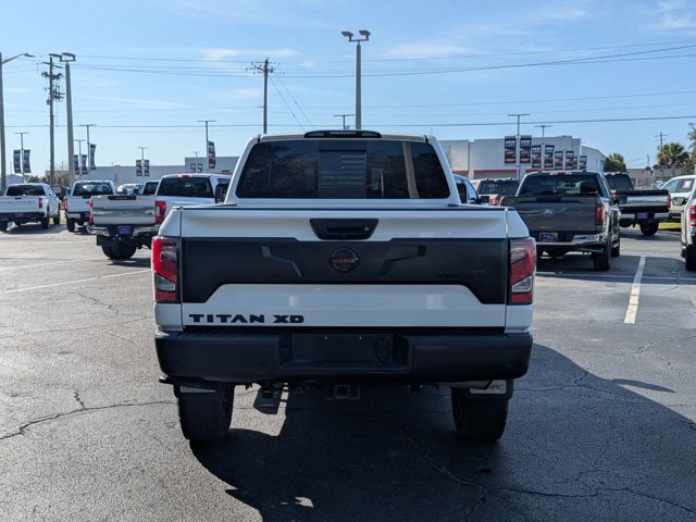 Used 2021 Nissan Titan PRO-4X w/ Pro-4x Convenience Package image 6
