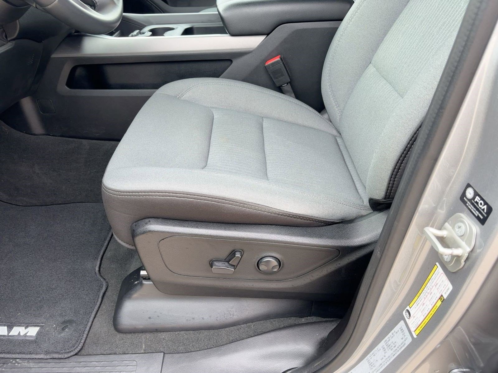 Used 2024 RAM 1500 Lone Star image 14